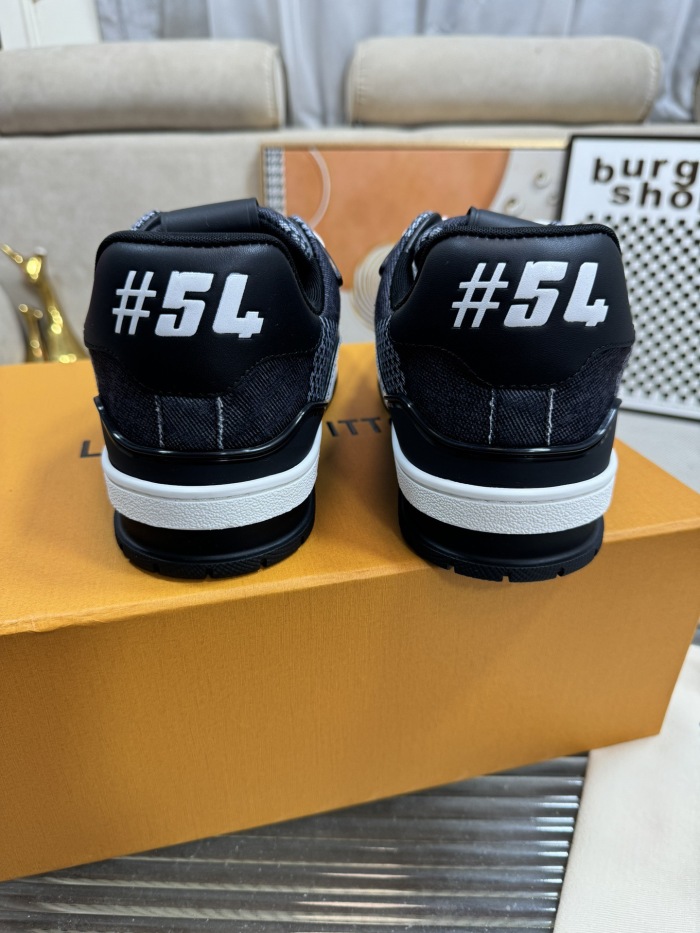 Men  Women  L*ouis V*uitton   Top Sneaker L*V Trainer