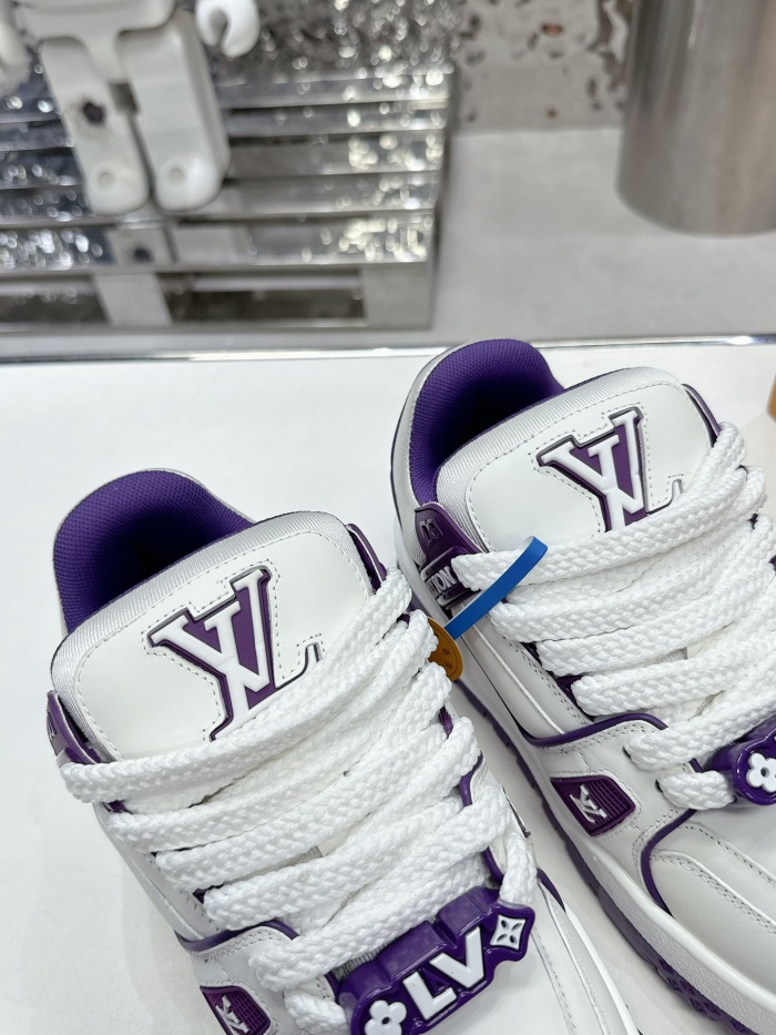 Men  Women  L*ouis V*uitton   Top Sneaker L*V Trainer