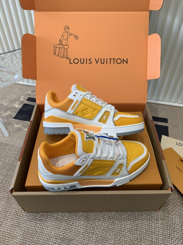 Men  Women  L*ouis V*uitton   Top Sneaker L*V Trainer