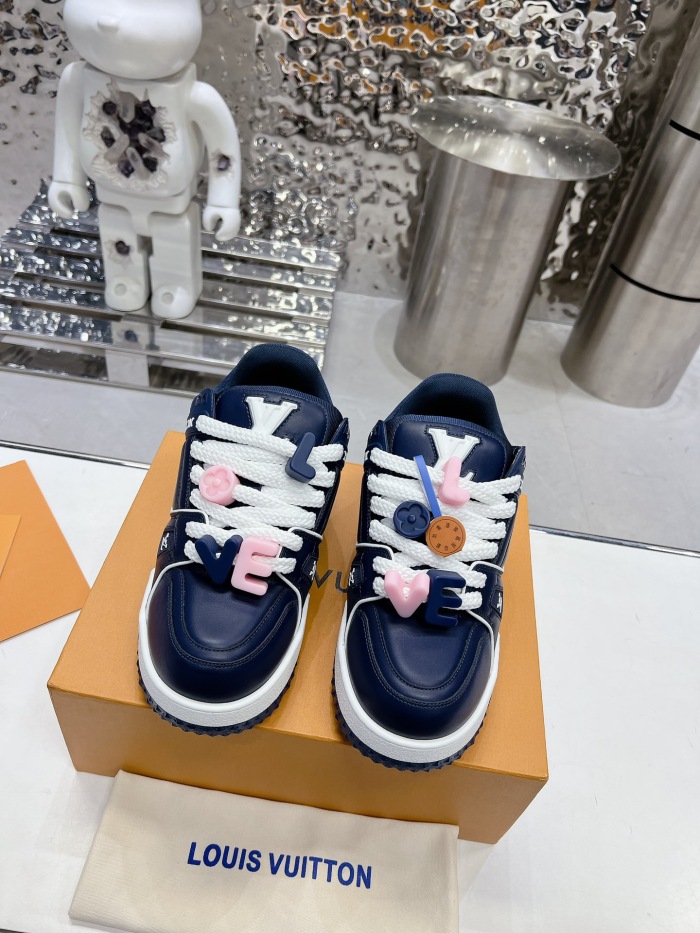 Men  Women  L*ouis V*uitton   Top Sneaker L*V Trainer