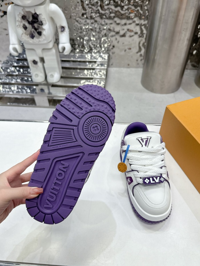 Men  Women  L*ouis V*uitton   Top Sneaker L*V Trainer