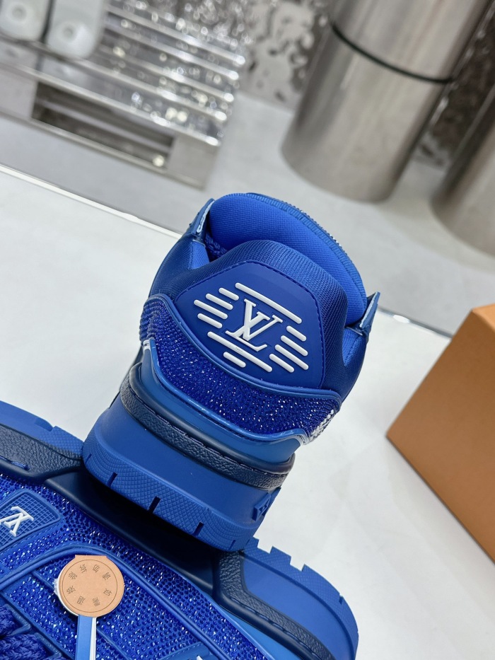 Men  Women  L*ouis V*uitton   Top Sneaker L*V Trainer