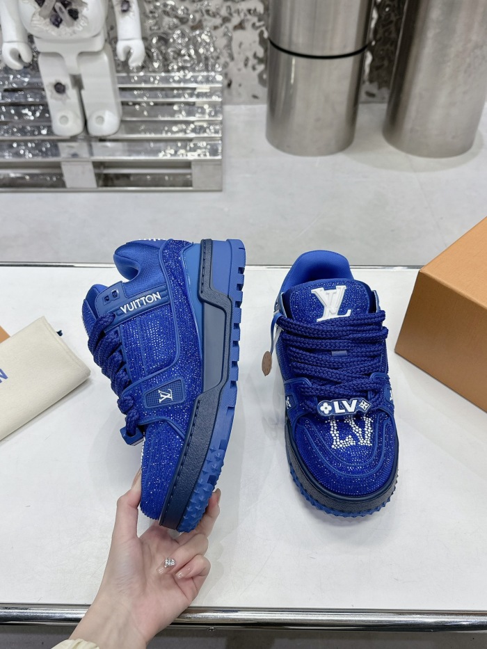 Men  Women  L*ouis V*uitton   Top Sneaker L*V Trainer