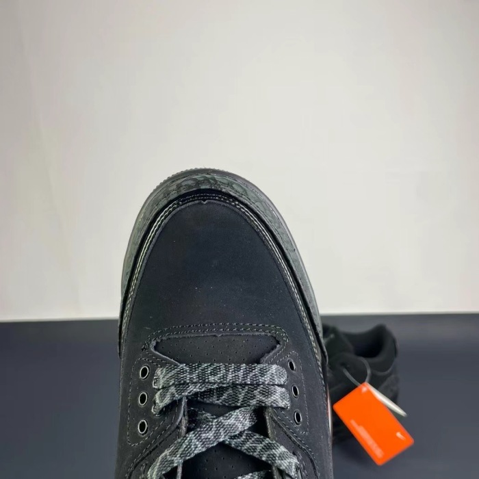 NIKE Air Jordan 3    (maikesneakers)