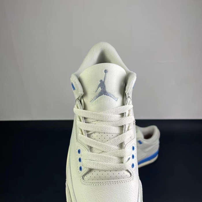 NIKE Air Jordan 3    (maikesneakers)