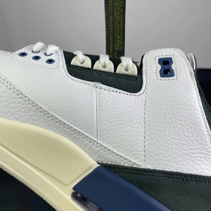 NIKE Air Jordan 3    (maikesneakers)