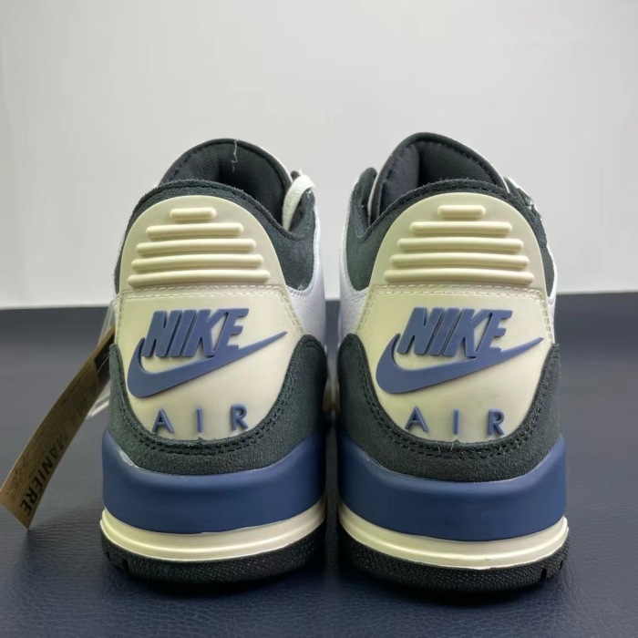 NIKE Air Jordan 3    (maikesneakers)