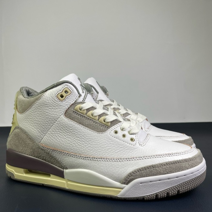 NIKE Air Jordan 3    (maikesneakers)
