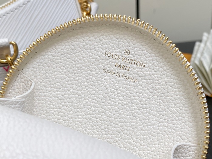 L*ouis V*uitton  Top Bag (maikesneakers)
