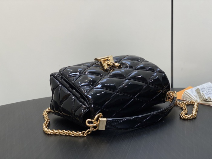 L*ouis V*uitton  Top Bag (maikesneakers)