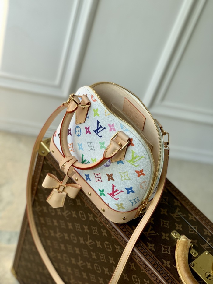 L*ouis V*uitton  Top Bag (maikesneakers)