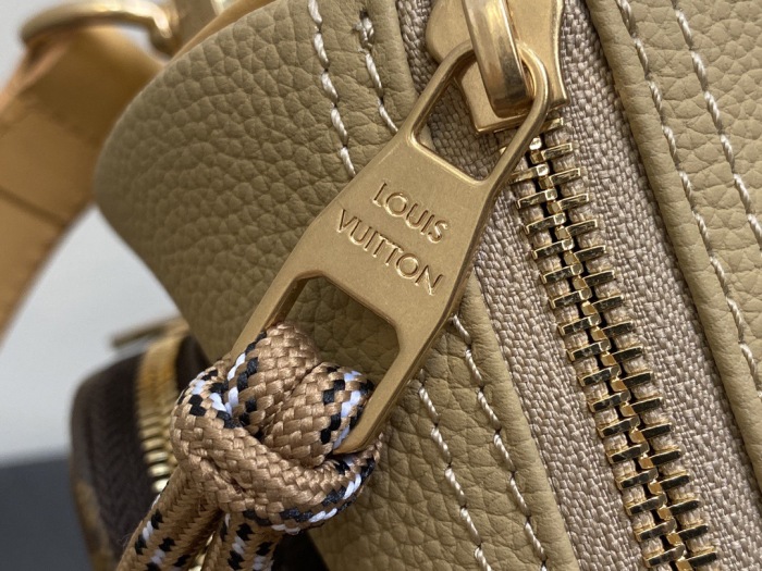 L*ouis V*uitton  Top Bag (maikesneakers)