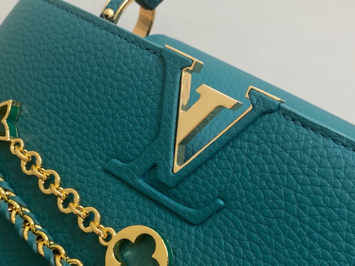 L*ouis V*uitton  Top Bag (maikesneakers)