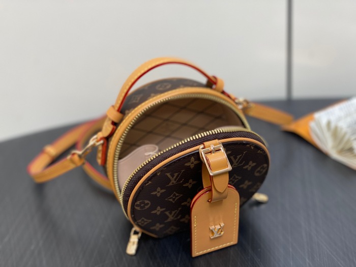L*ouis V*uitton  Top Bag (maikesneakers)