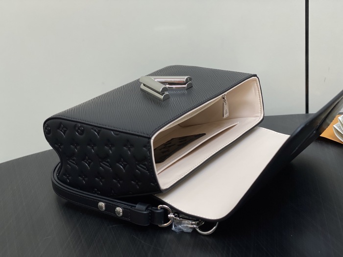 L*ouis V*uitton  Top Bag (maikesneakers)