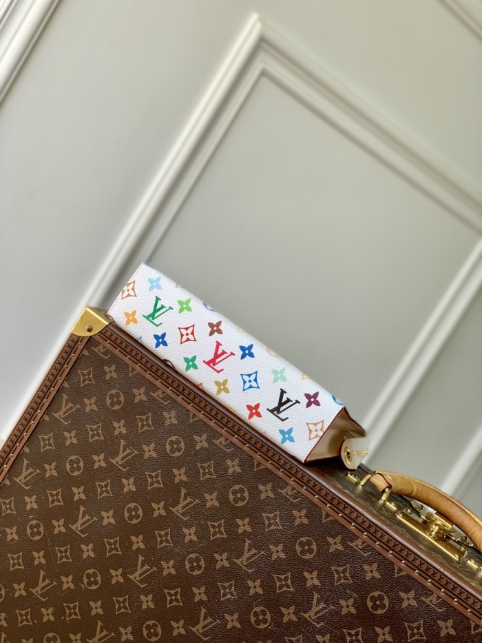 L*ouis V*uitton  Top Bag (maikesneakers)