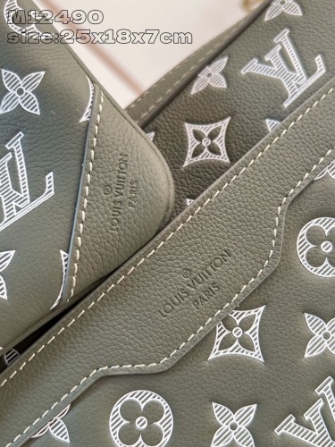 L*ouis V*uitton  Top Bag (maikesneakers)