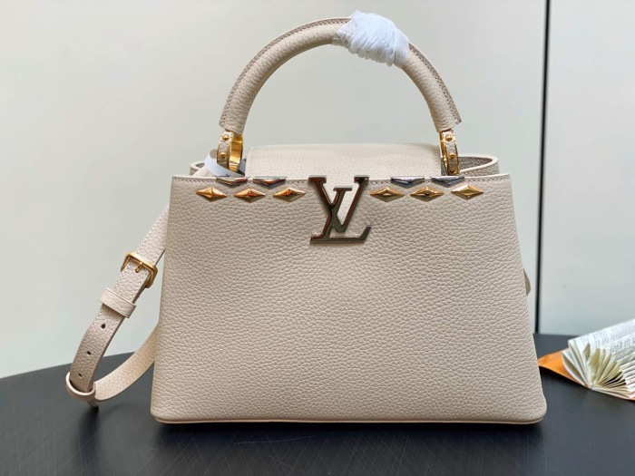 L*ouis V*uitton  Top Bag (maikesneakers)