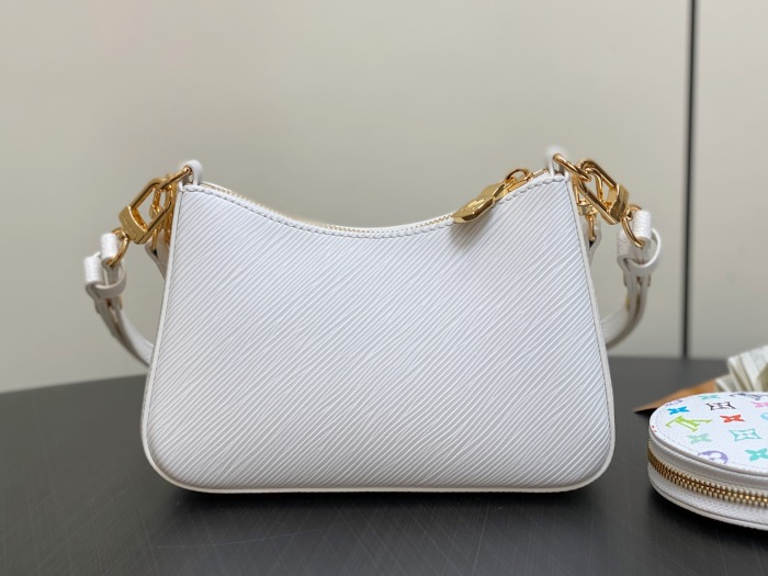 L*ouis V*uitton  Top Bag (maikesneakers)