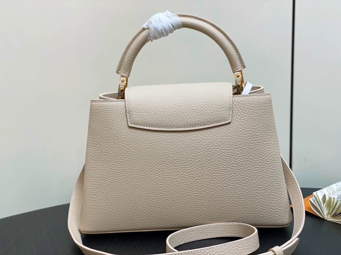 L*ouis V*uitton  Top Bag (maikesneakers)