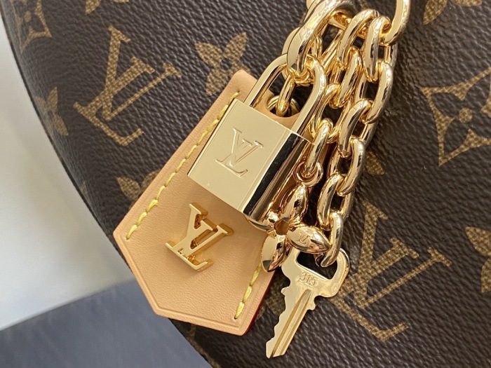 L*ouis V*uitton  Top Bag (maikesneakers)