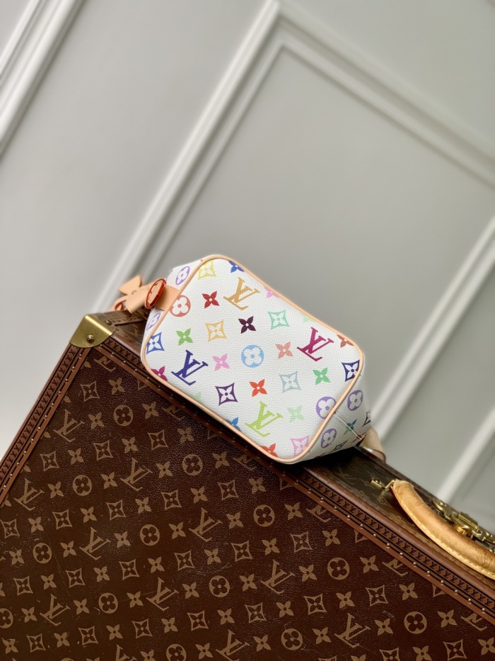 L*ouis V*uitton  Top Bag (maikesneakers)