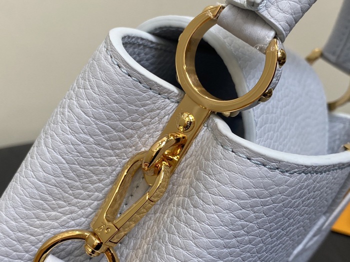 L*ouis V*uitton  Top Bag (maikesneakers)