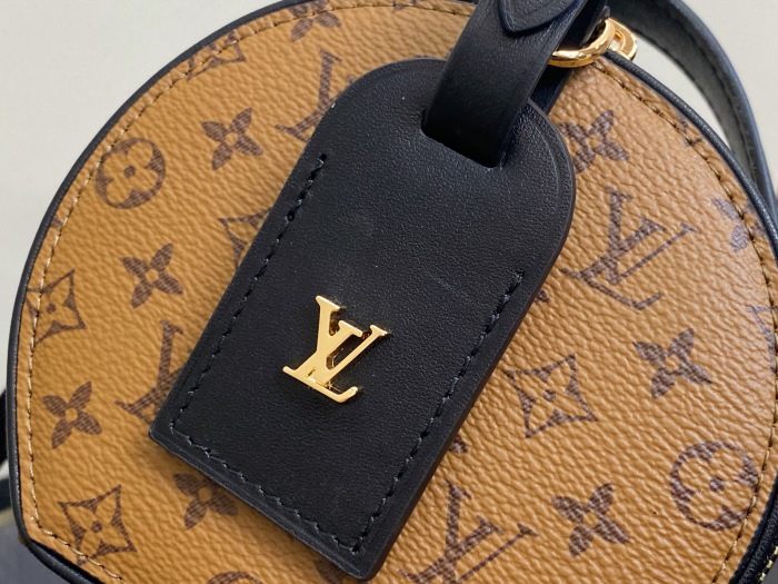 L*ouis V*uitton  Top Bag (maikesneakers)