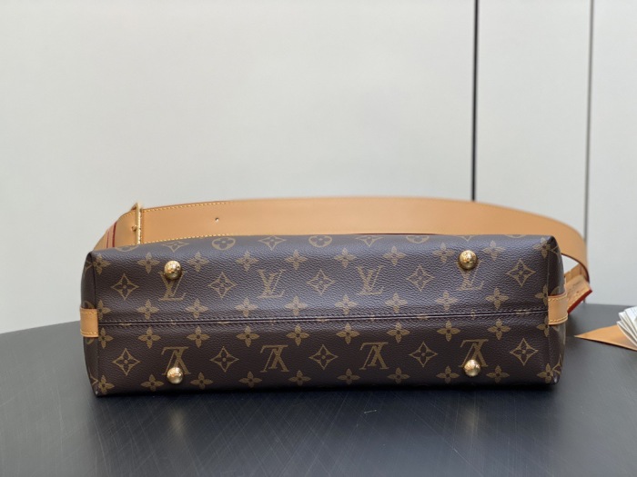 L*ouis V*uitton  Top Bag (maikesneakers)