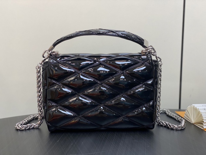 L*ouis V*uitton  Top Bag (maikesneakers)