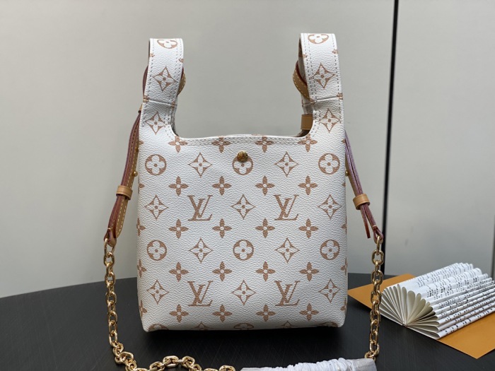 L*ouis V*uitton  Top Bag (maikesneakers)