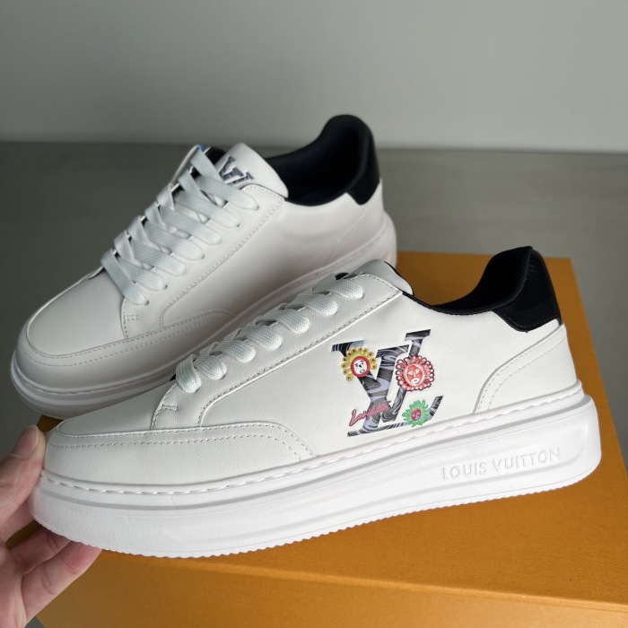 Men  Women  L*ouis V*uitton   Top Sneaker L*V Trainer