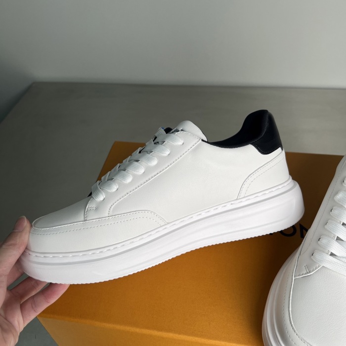 Men  Women  L*ouis V*uitton   Top Sneaker L*V Trainer