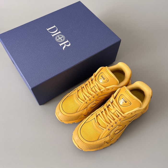 Men   Women  D*ior Top Sneaker