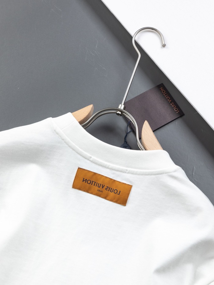 Men T-shirt  Top Quality maikesneakers