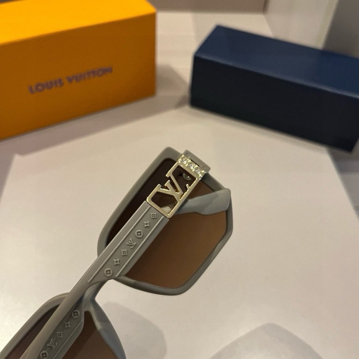 L*ouis V*uitton Glasses