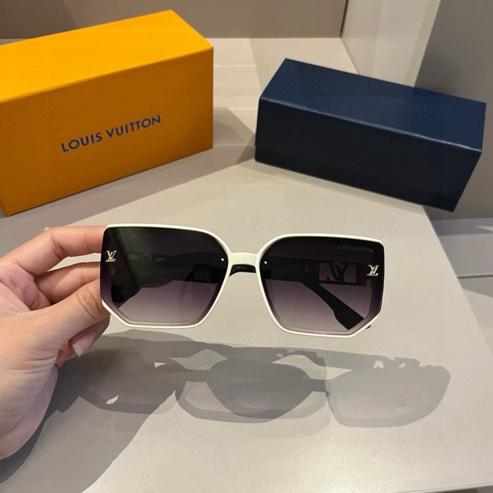 L*ouis V*uitton Glasses