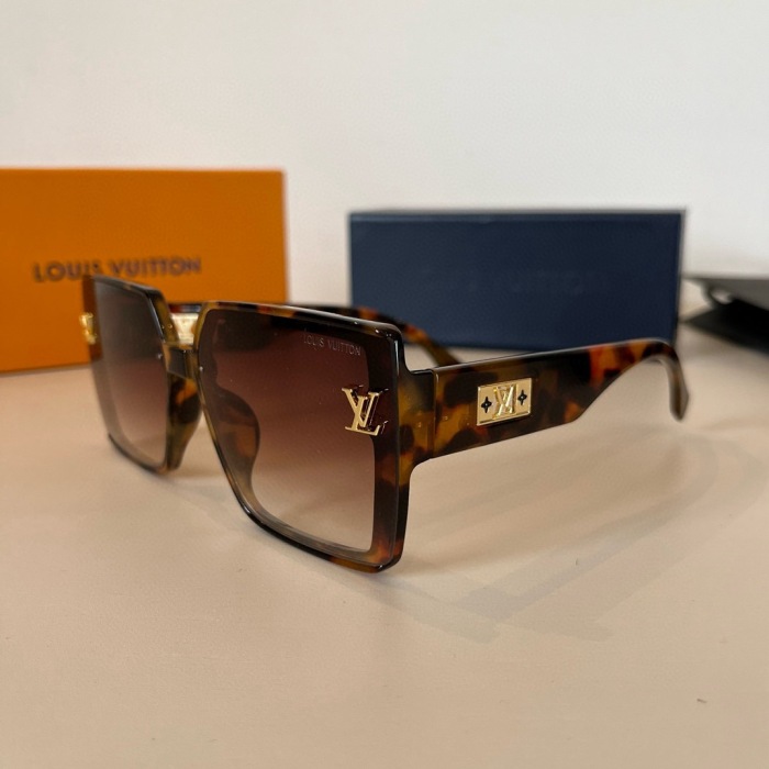 L*ouis V*uitton Glasses