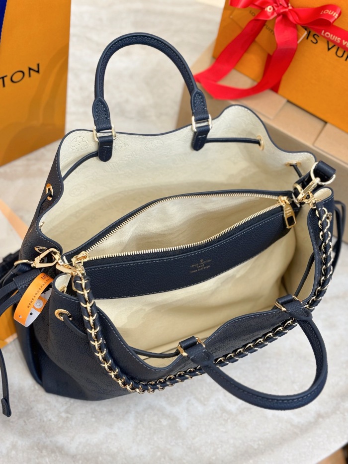L*ouis V*uitton  Top Bag (maikesneakers)