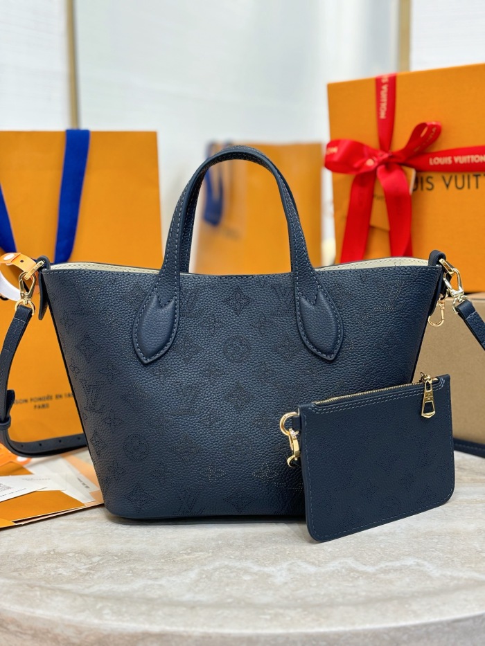 L*ouis V*uitton  Top Bag (maikesneakers)