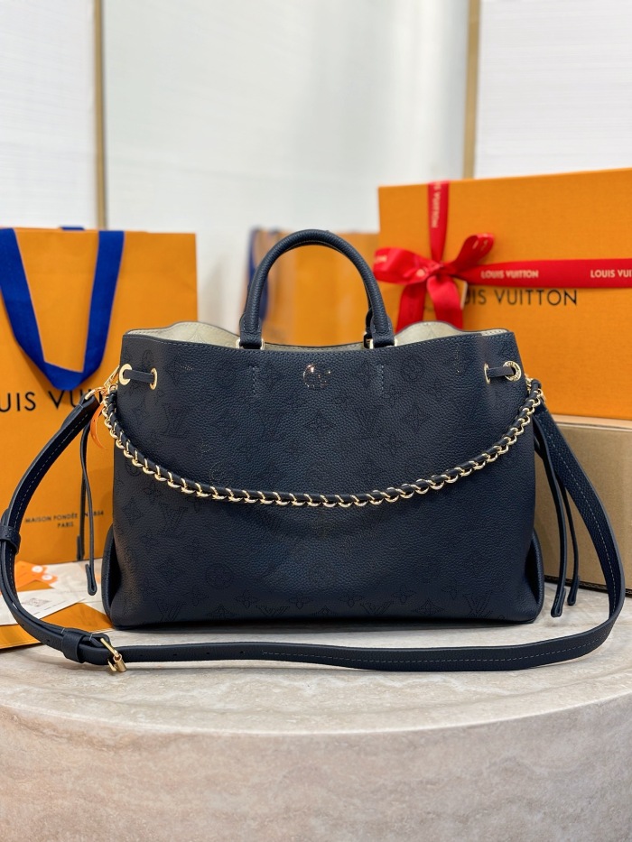 L*ouis V*uitton  Top Bag (maikesneakers)