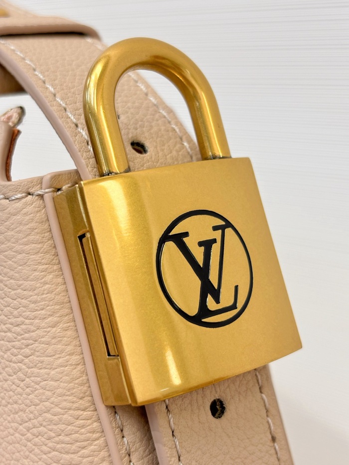 L*ouis V*uitton  Top Bag (maikesneakers)
