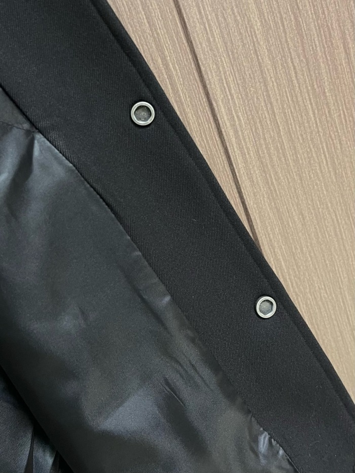 Men Jacket  Top Quality    maikesneakers