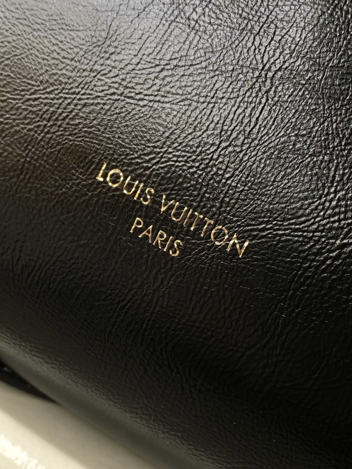 L*ouis V*uitton  Top Bag (maikesneakers)