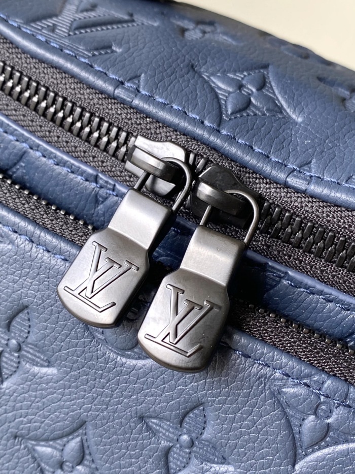 L*ouis V*uitton  Top Bag  (maikesneakers)