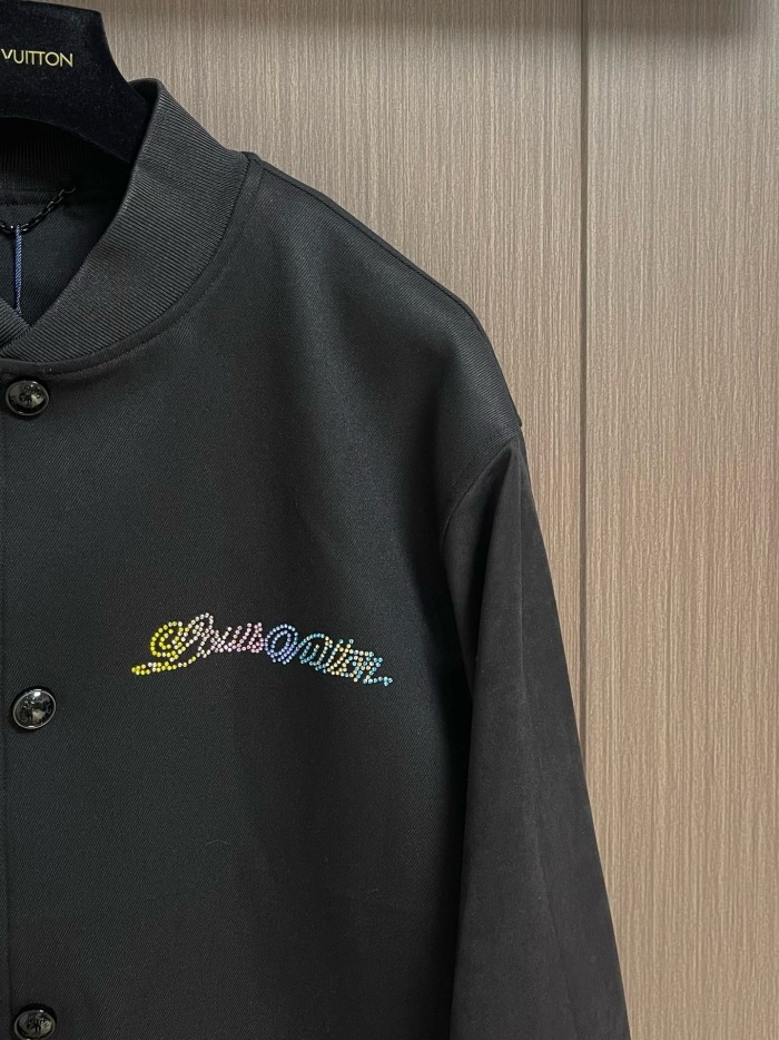 Men Jacket  Top Quality    maikesneakers