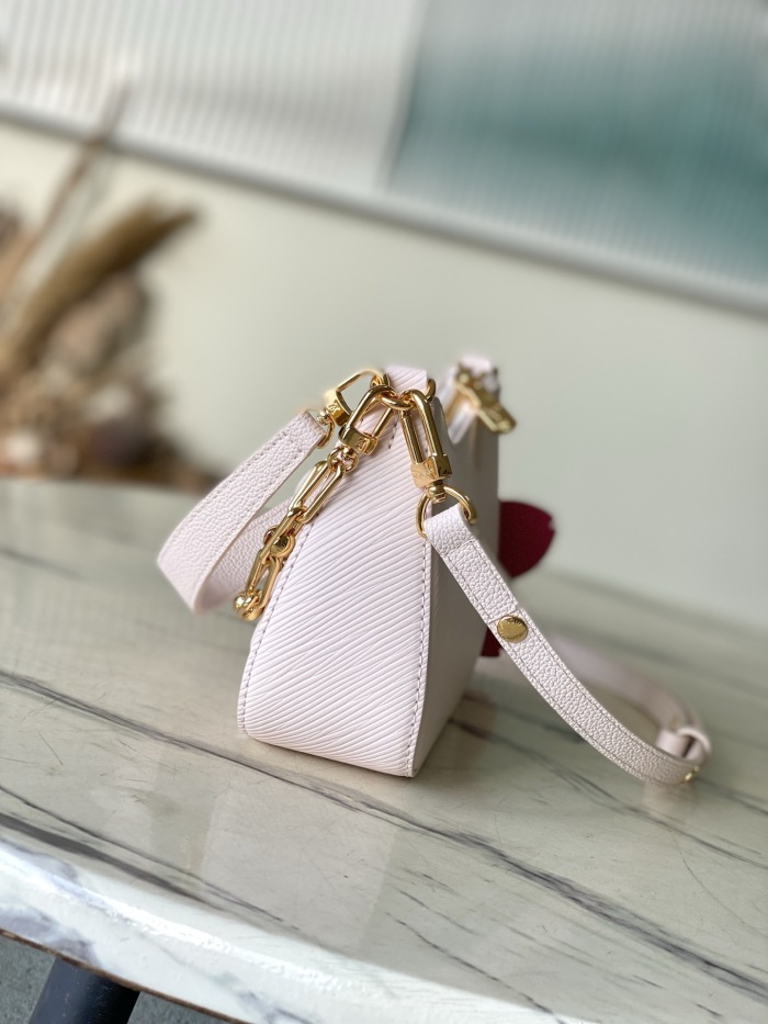 L*ouis V*uitton  Top Bag (maikesneakers)