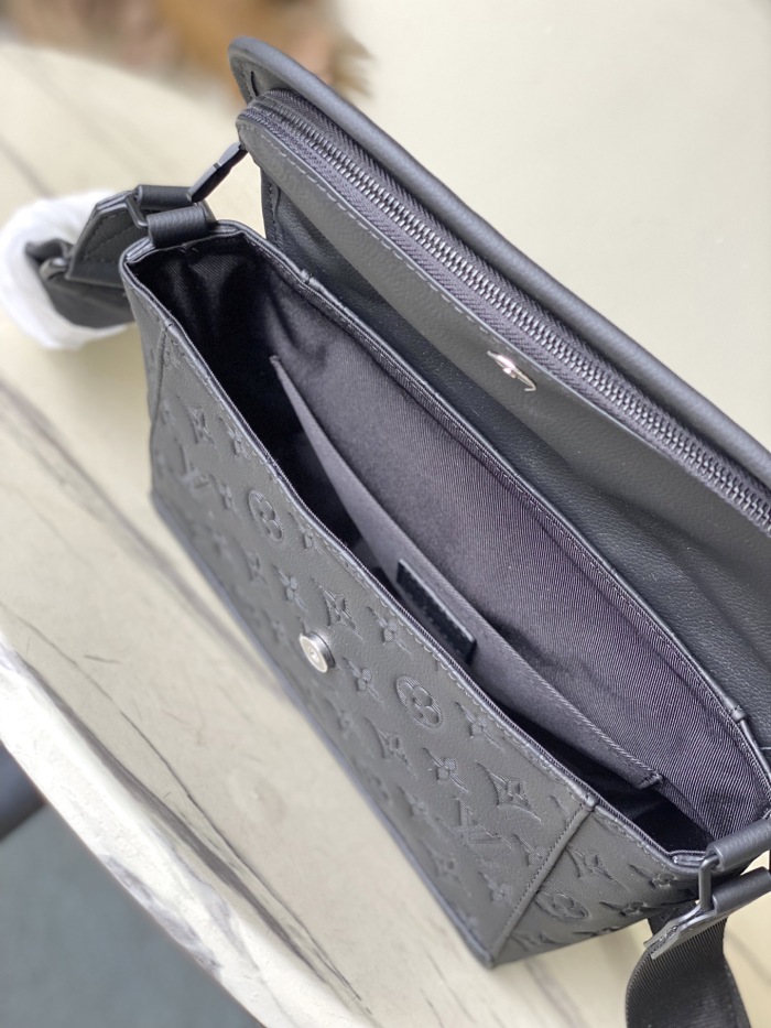 L*ouis V*uitton  Top Bag (maikesneakers)