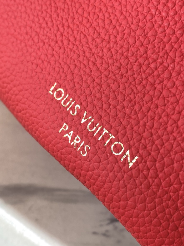 L*ouis V*uitton  Top Bag (maikesneakers)