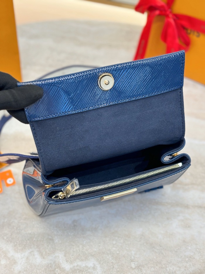 L*ouis V*uitton  Top Bag (maikesneakers)